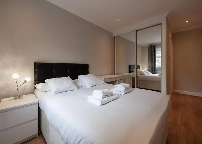 Spacious And Bright 2 Bed Apartment Tower Bridge