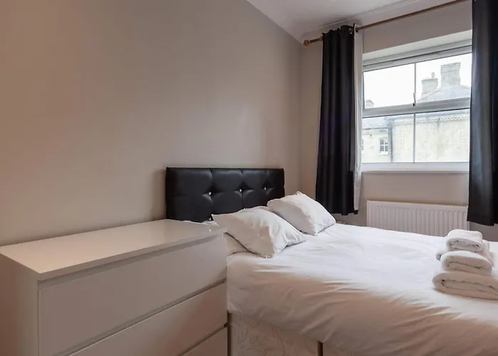 Spacious And Bright 2 Bed Apartment Tower Bridge