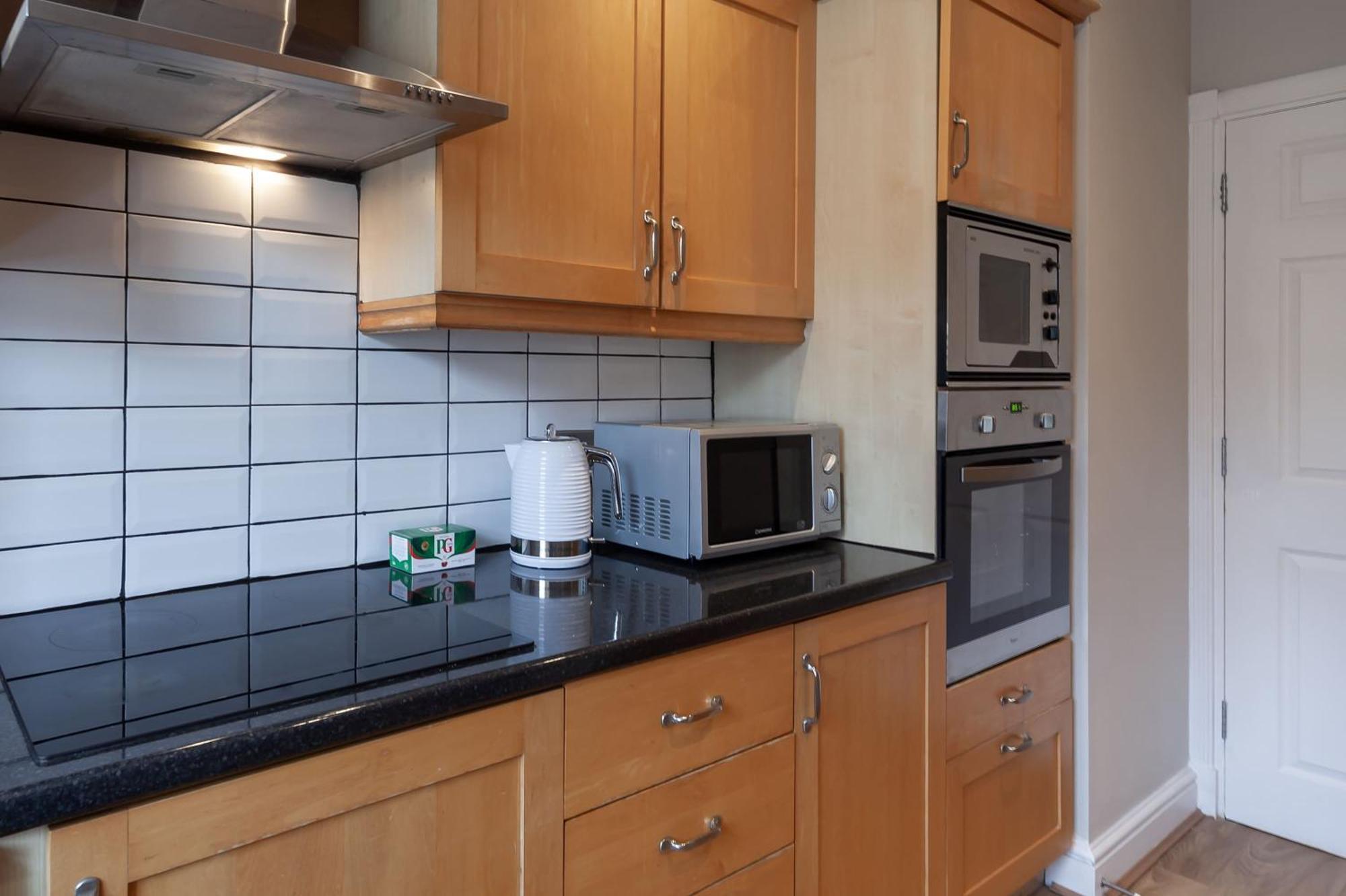 Spacious And Bright 2 Bed Tower Bridge Appartamento Londra