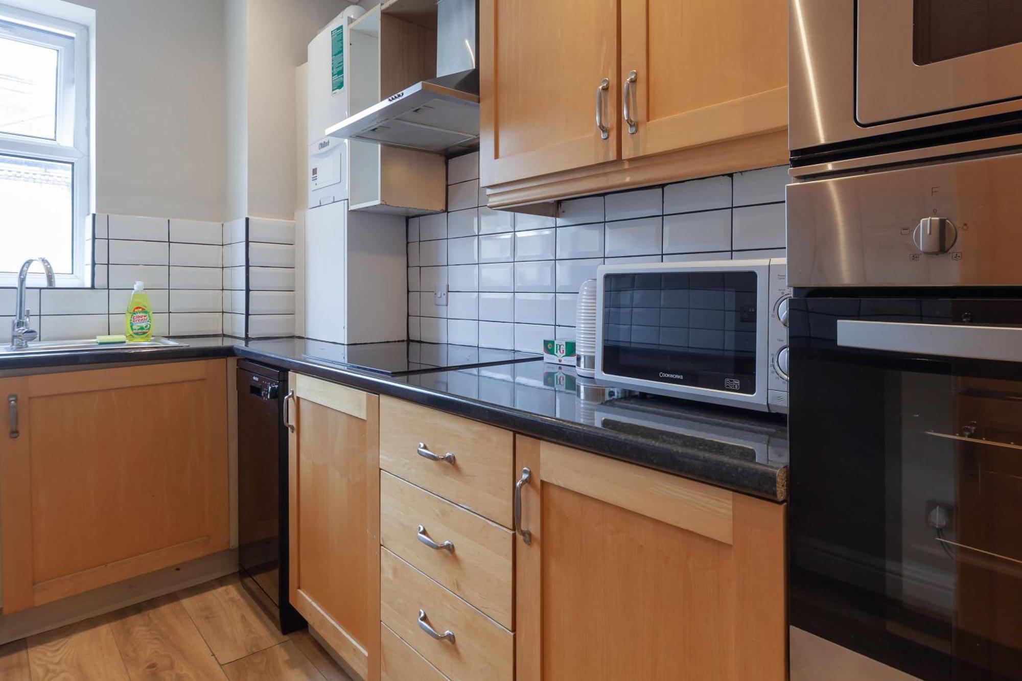 Spacious And Bright 2 Bed Tower Bridge Appartamento