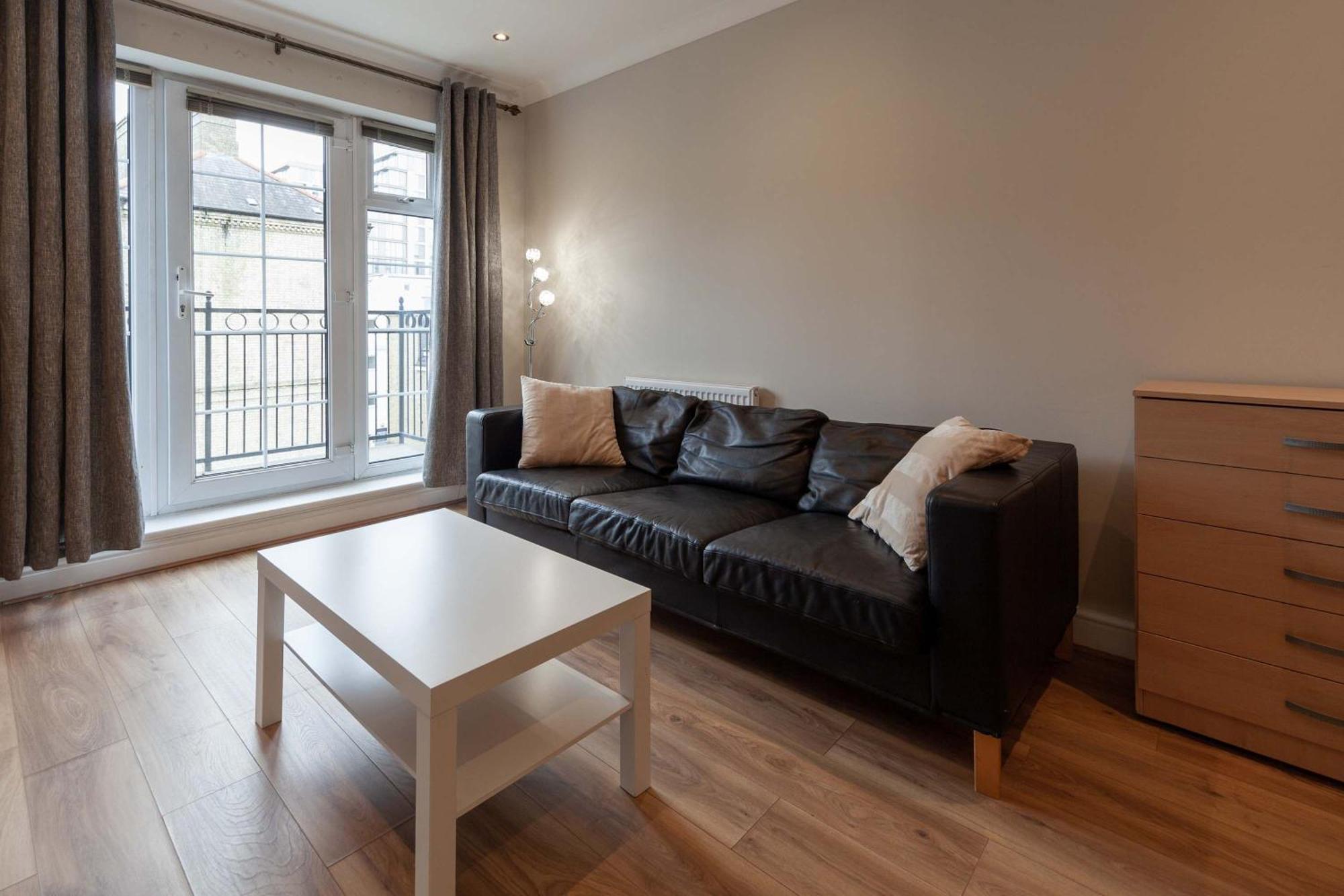 Spacious And Bright 2 Bed Tower Bridge Appartamento *