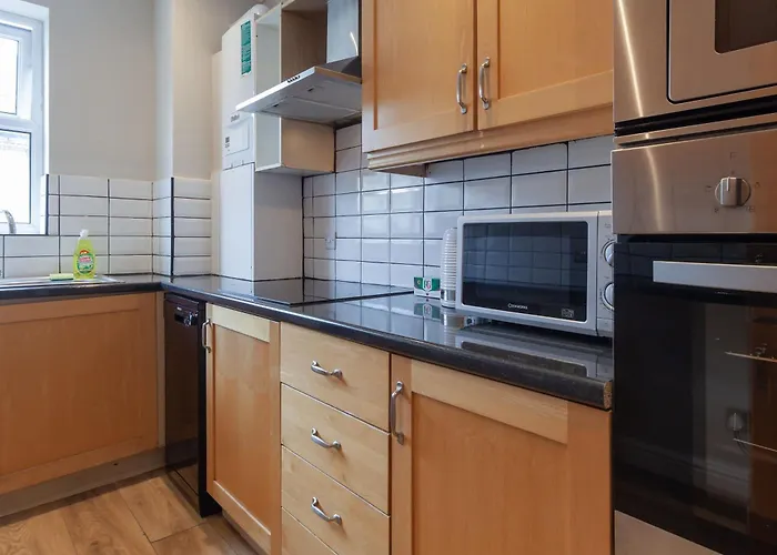 Spacious And Bright 2 Bed Apartment Tower Bridge